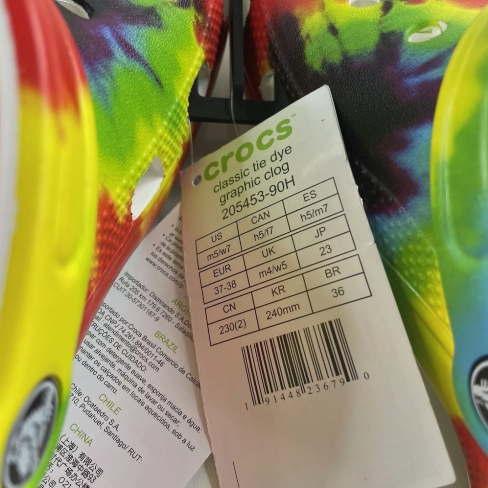 Crocs Clog Size 7 Tie Dye Women Classic Graphic New Sandals 205453 90H - Picture 7 of 8
